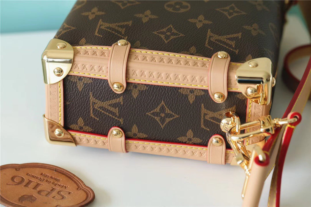 LV Side Trunk PMÃ‚Â Monogram Canvas For Women, WomenÃ¢â‚¬â„¢s Bags, Shoulder And Crossbody Bags 8.3in/21cm LVÃ‚Â 