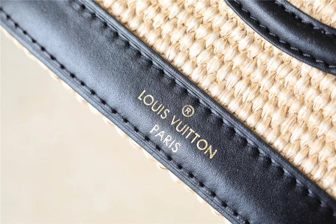 LV Petit Bucket Raffia Black For Women, WomenÃ¢â‚¬â„¢s Bags, Shoulder And Crossbody Bags 9.4in/24cm LV M59961