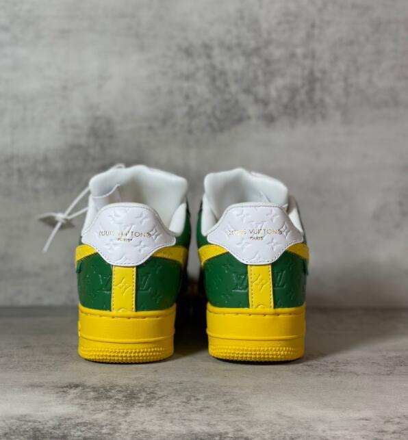SAMC - NKE Shoes - 097