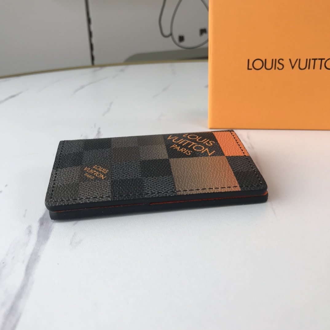 EN - New Arrival Wallet LUV 041