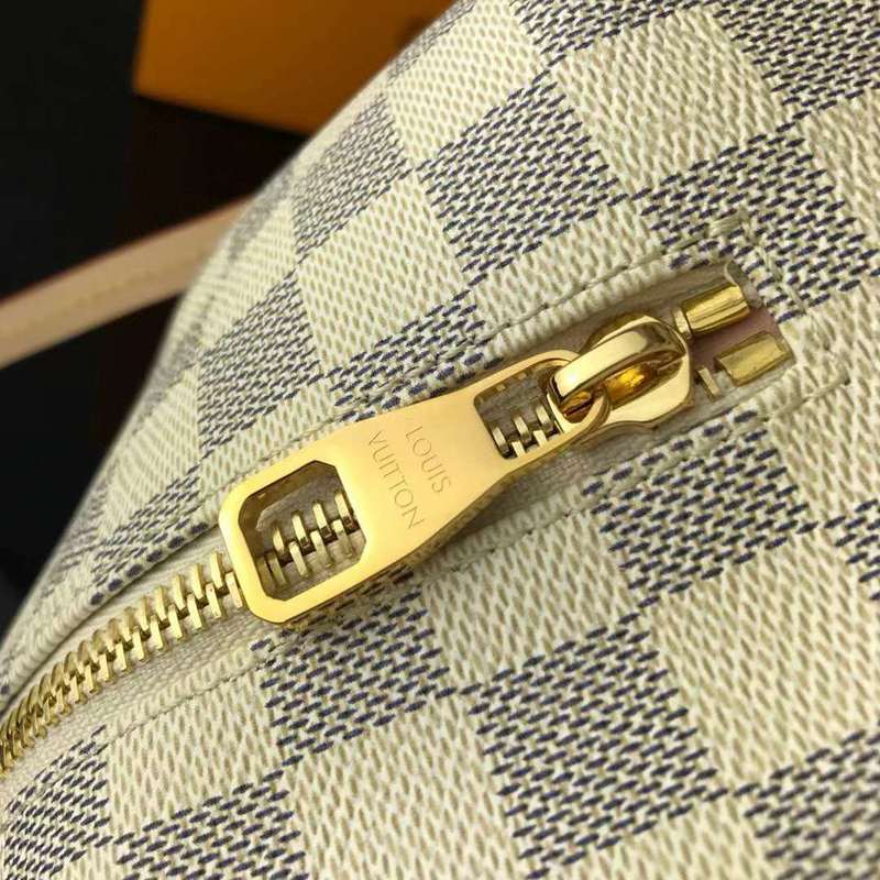 LOV2 Bags - Luxurious Bags  1096