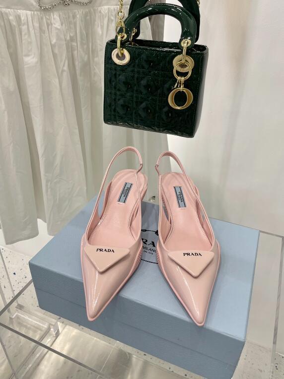 GlamyWomen Shoes - 679