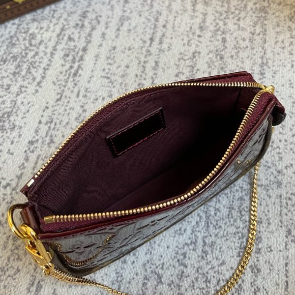 LOV2 Bags - Luxurious Bags  1422