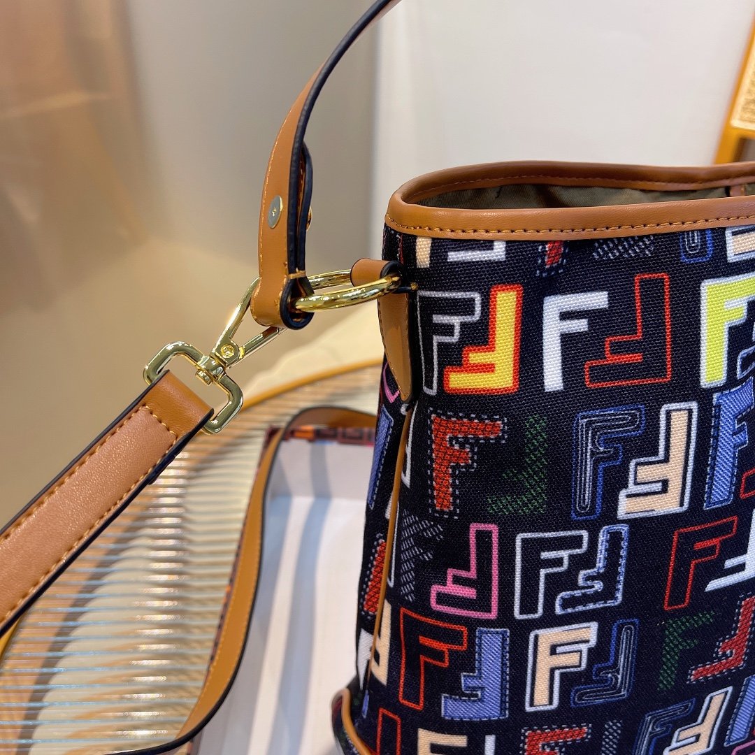 EN - New Arrival Bags FEI 194