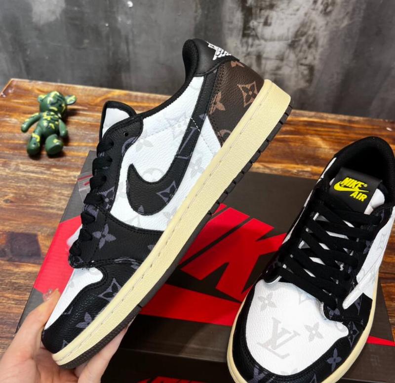 SAMC - NKE Shoes - 878