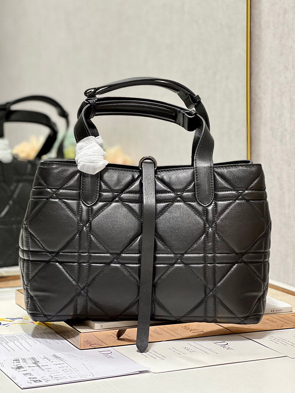 ELE - Dir Bags - 1583