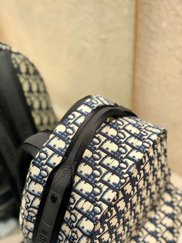 ELE - Dir Bags - 1901