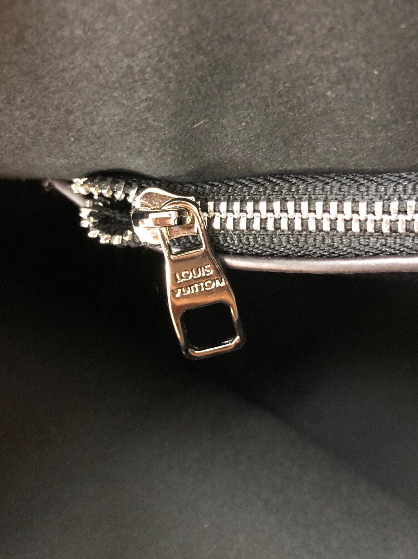 EN - New Arrival Bags LUV 050