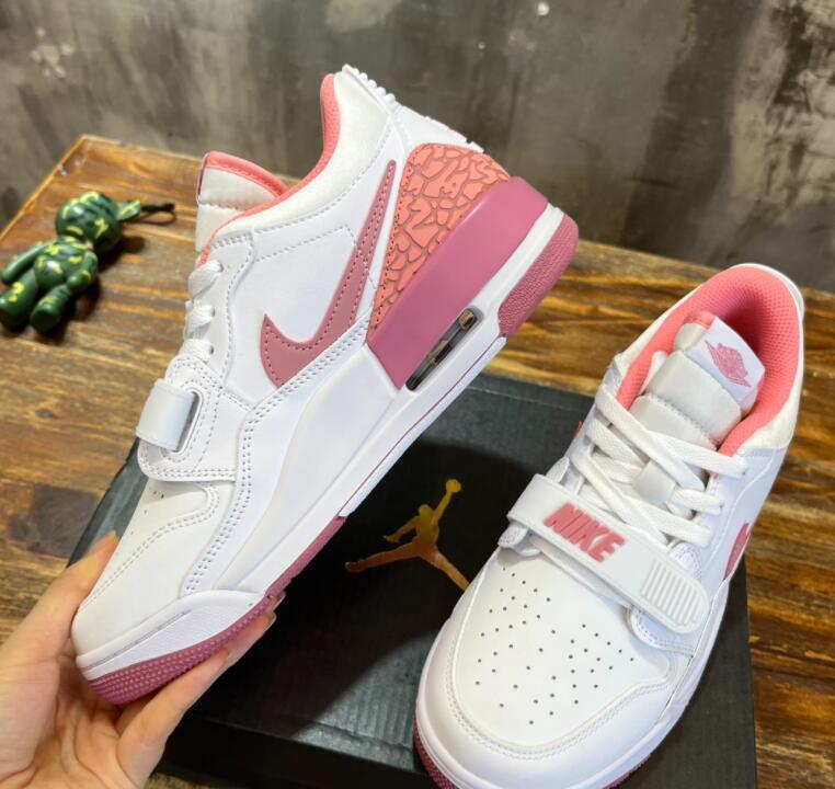 SAMC - NKE Shoes - 540