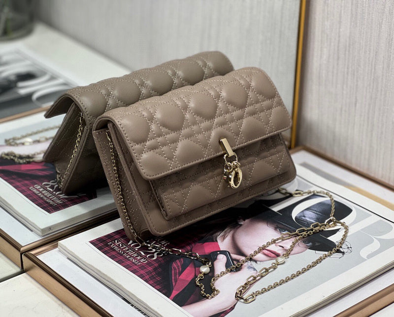 ELE - Dir Bags - 499