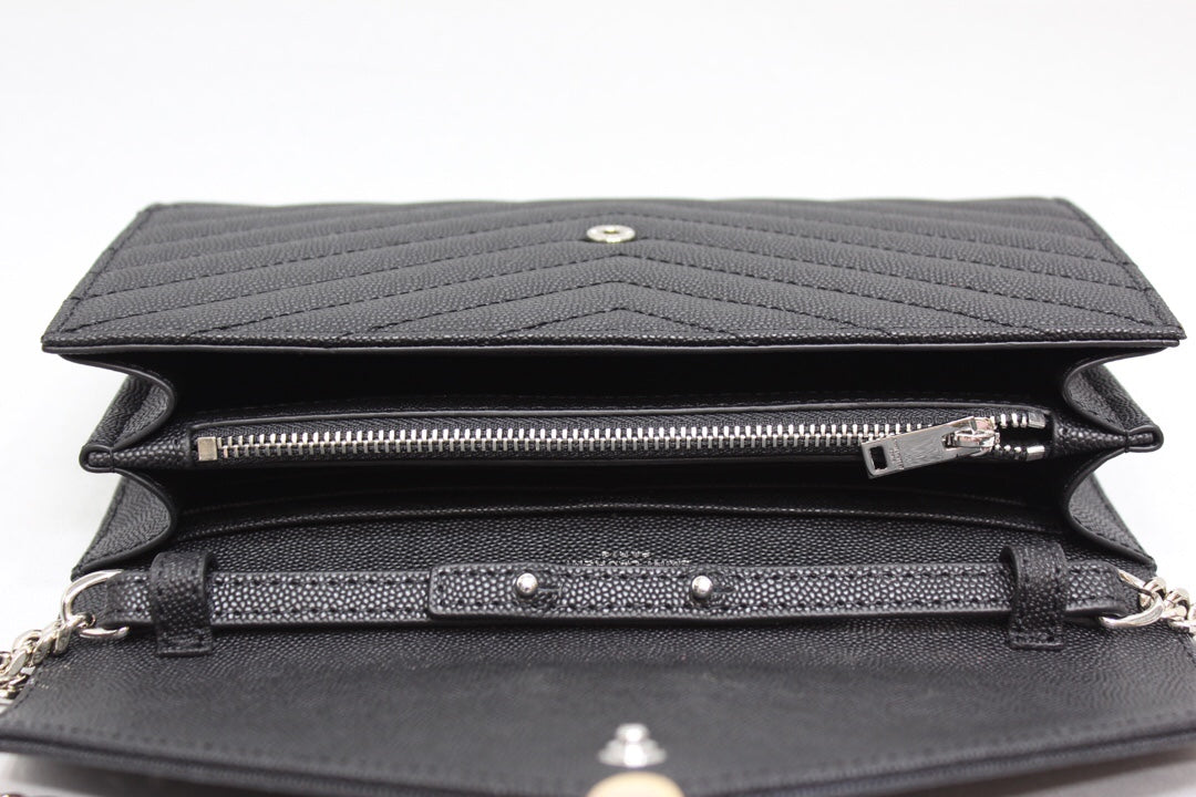 GLAMI Cassandre MatelassÃƒÂ© Chain Wallet In Grain De Poudre Embossed Black For Women 8.8in/23cm YSL 377828BOW021000