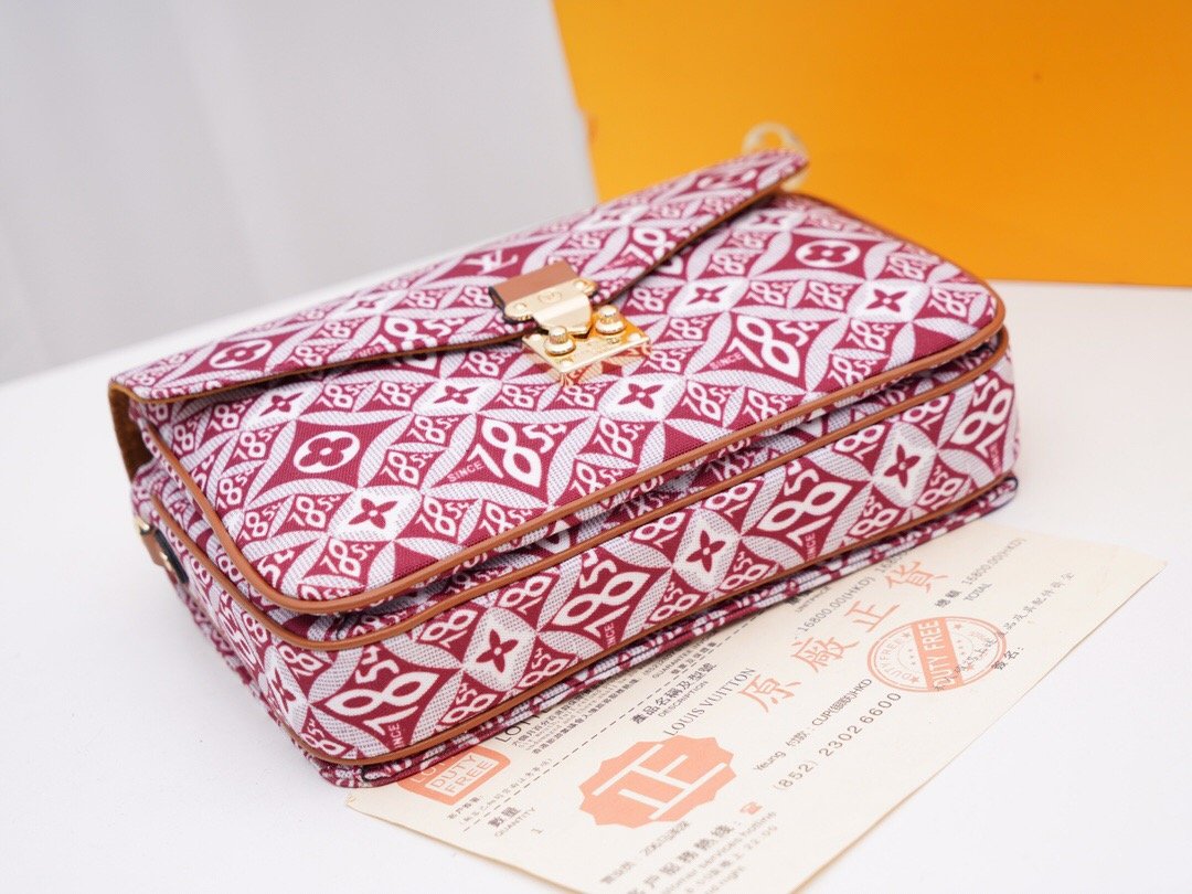 EN - New Arrival Bags LUV 128