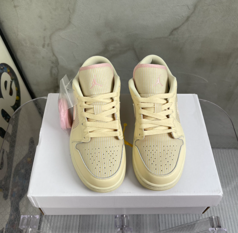 SAMC - NKE Shoes - 060