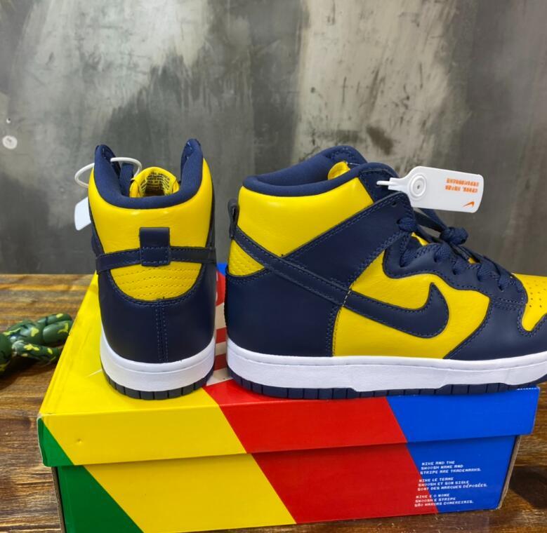SAMC - NKE Shoes - 1684