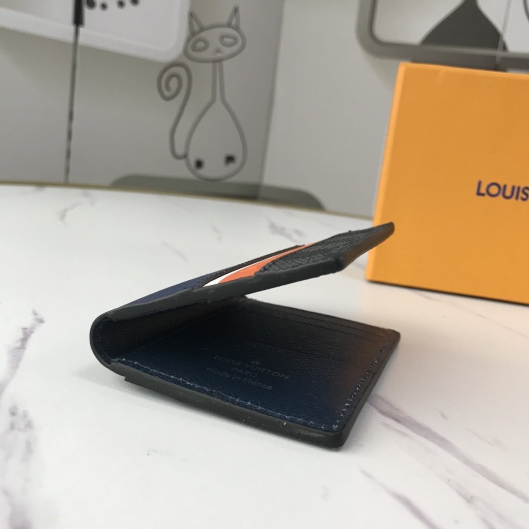 EN - New Arrival Wallet LUV 079
