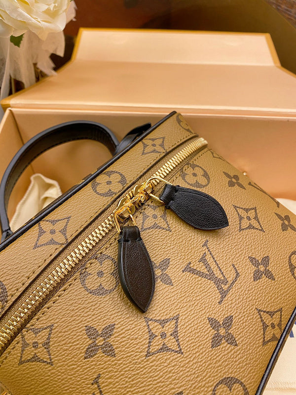 LOV2 Bags - Fashion Bags  2670