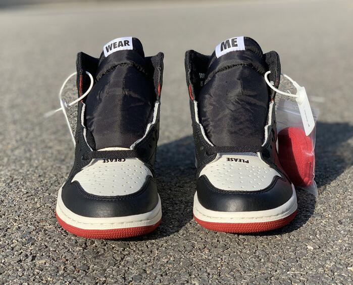 SAMC - NKE Shoes - 1320