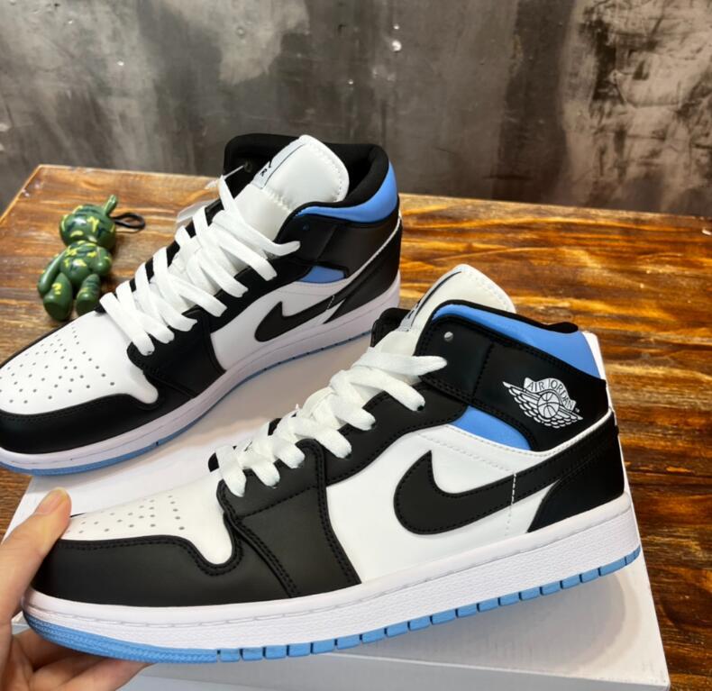 SAMC - NKE Shoes - 869