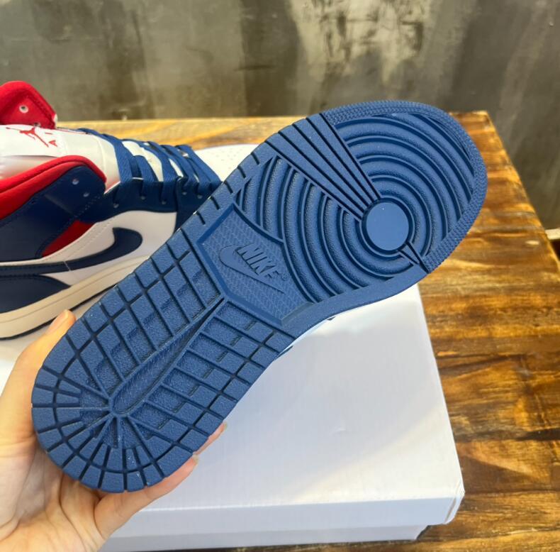 SAMC - NKE Shoes - 559