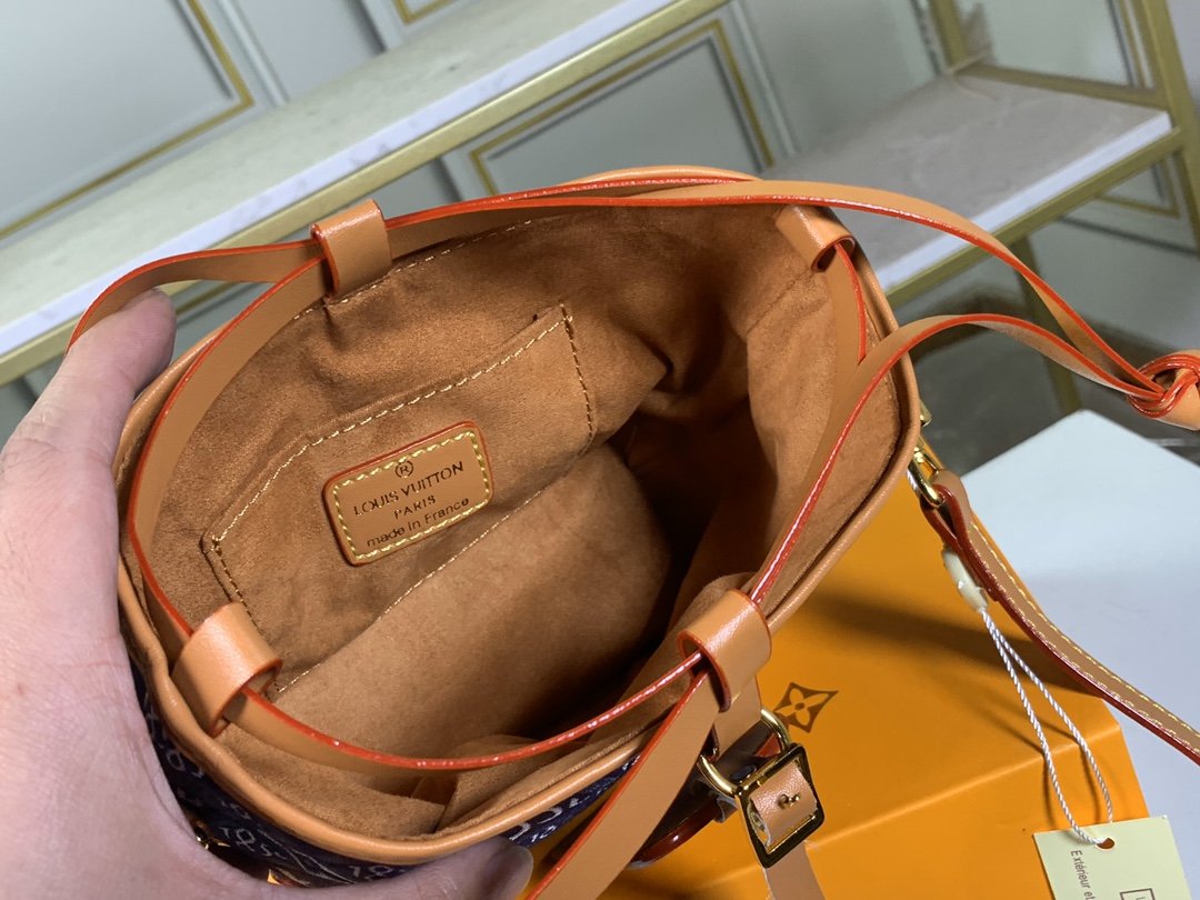 EN - New Arrival Bags LUV 099