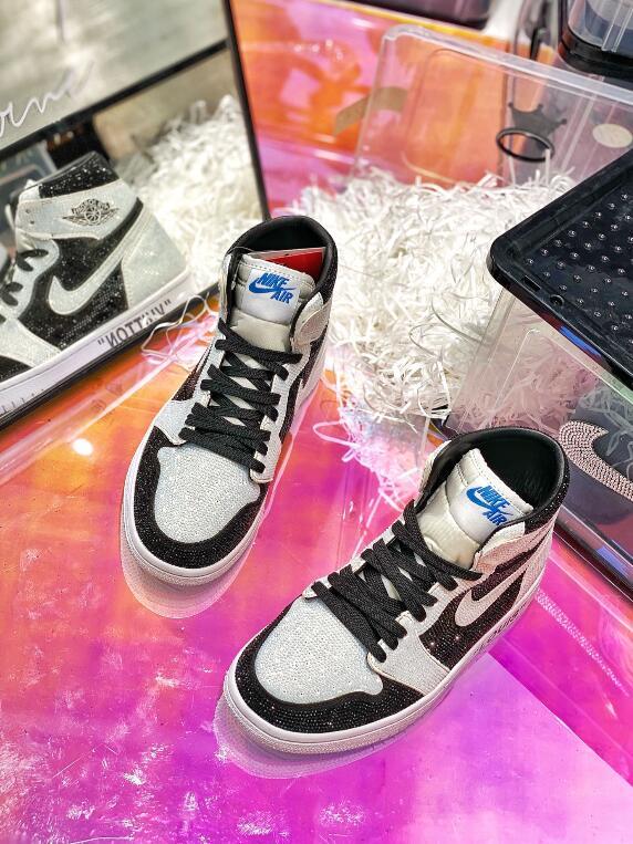 SAMC - NKE Shoes - 1692