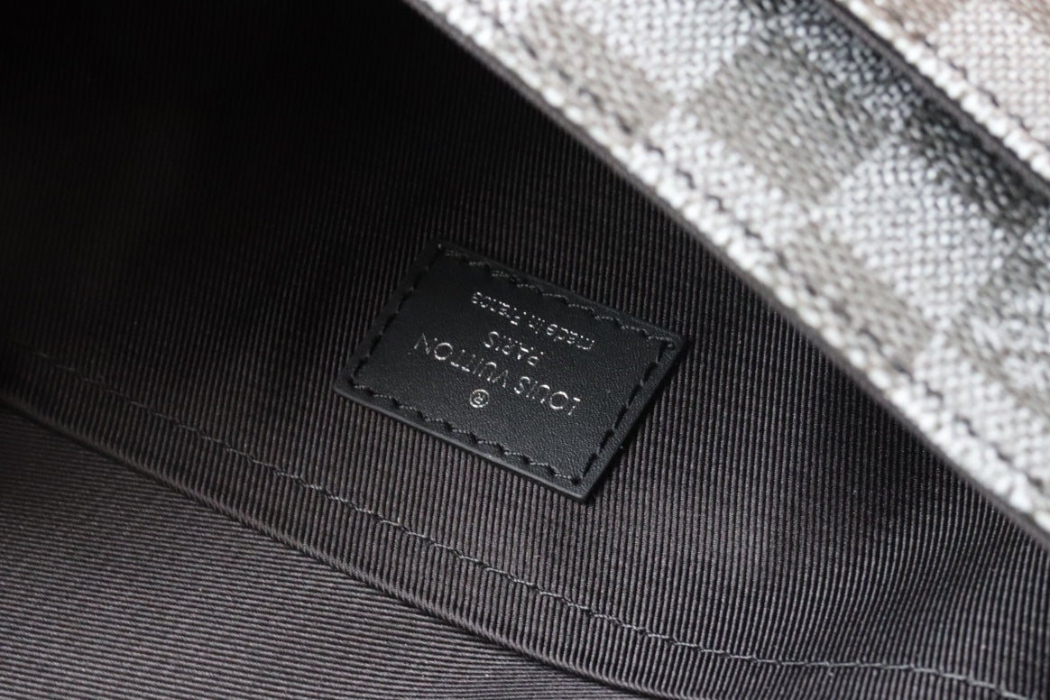 LV StuGLAMIo Messenger Damier Graphite Plaster For Men, Bags, Shoulder And Crossbody Bags 9.3in/25.3cm LV N50014