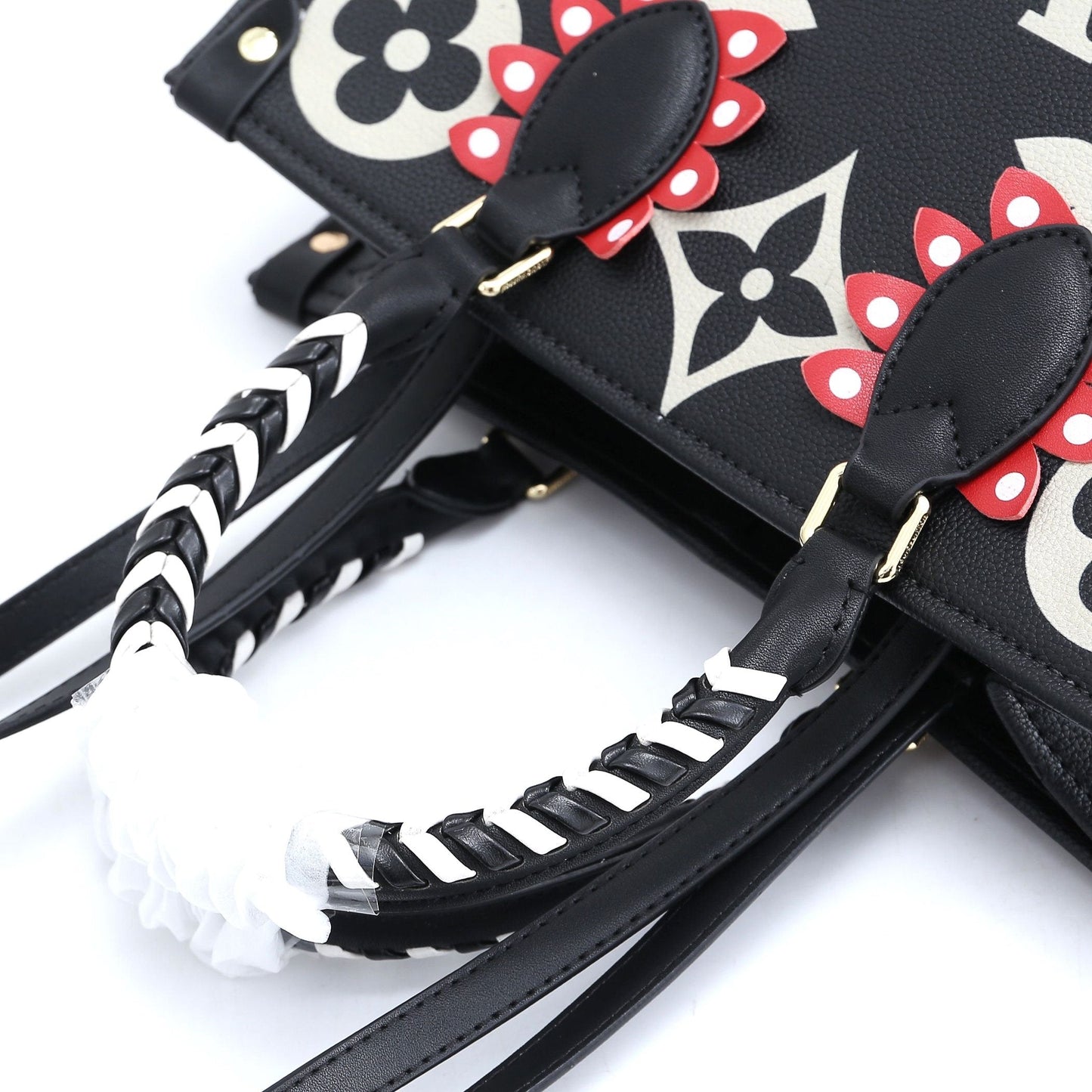 EN - New Arrival Bags LUV 042