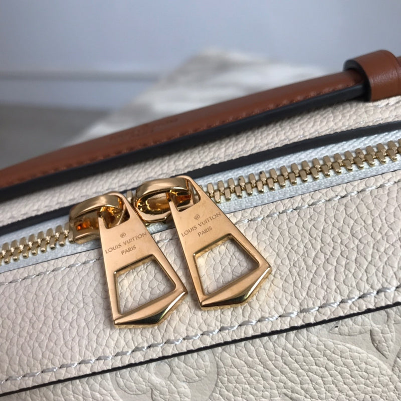 LOV2 Bags - Luxurious Bags  1058