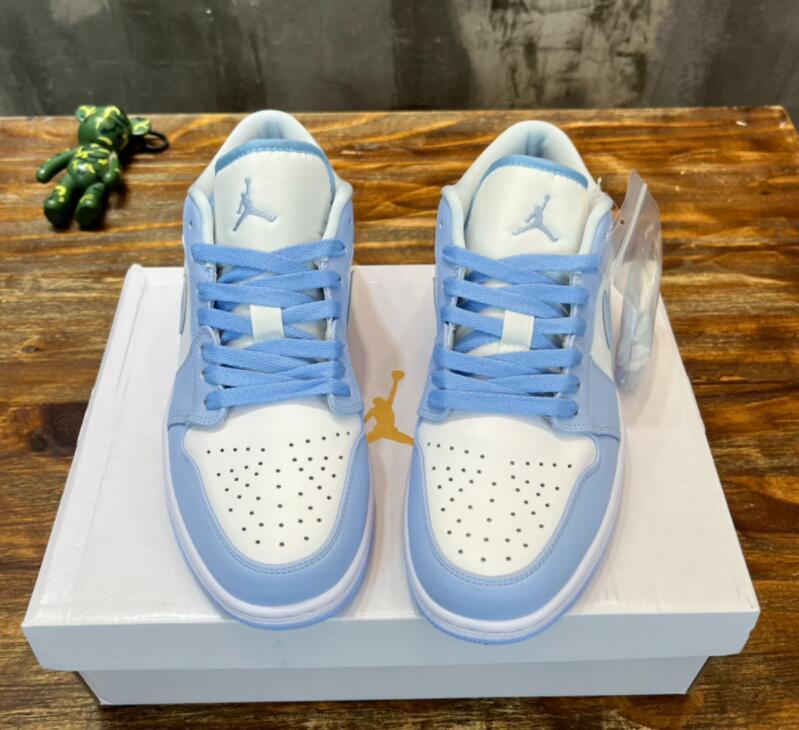 SAMC - NKE Shoes - 895