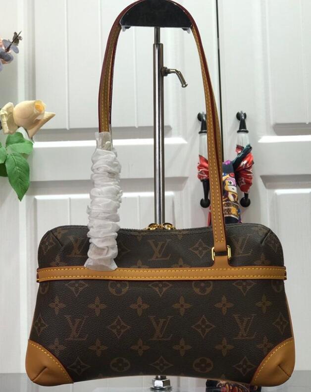 SAMC - LOV Bags - 2738