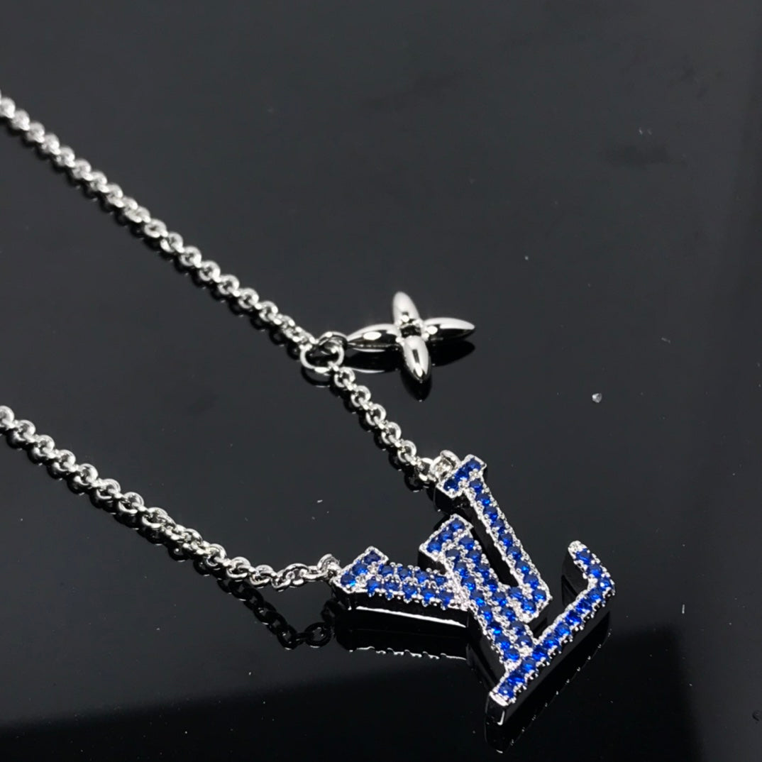 LV Necklaces 022