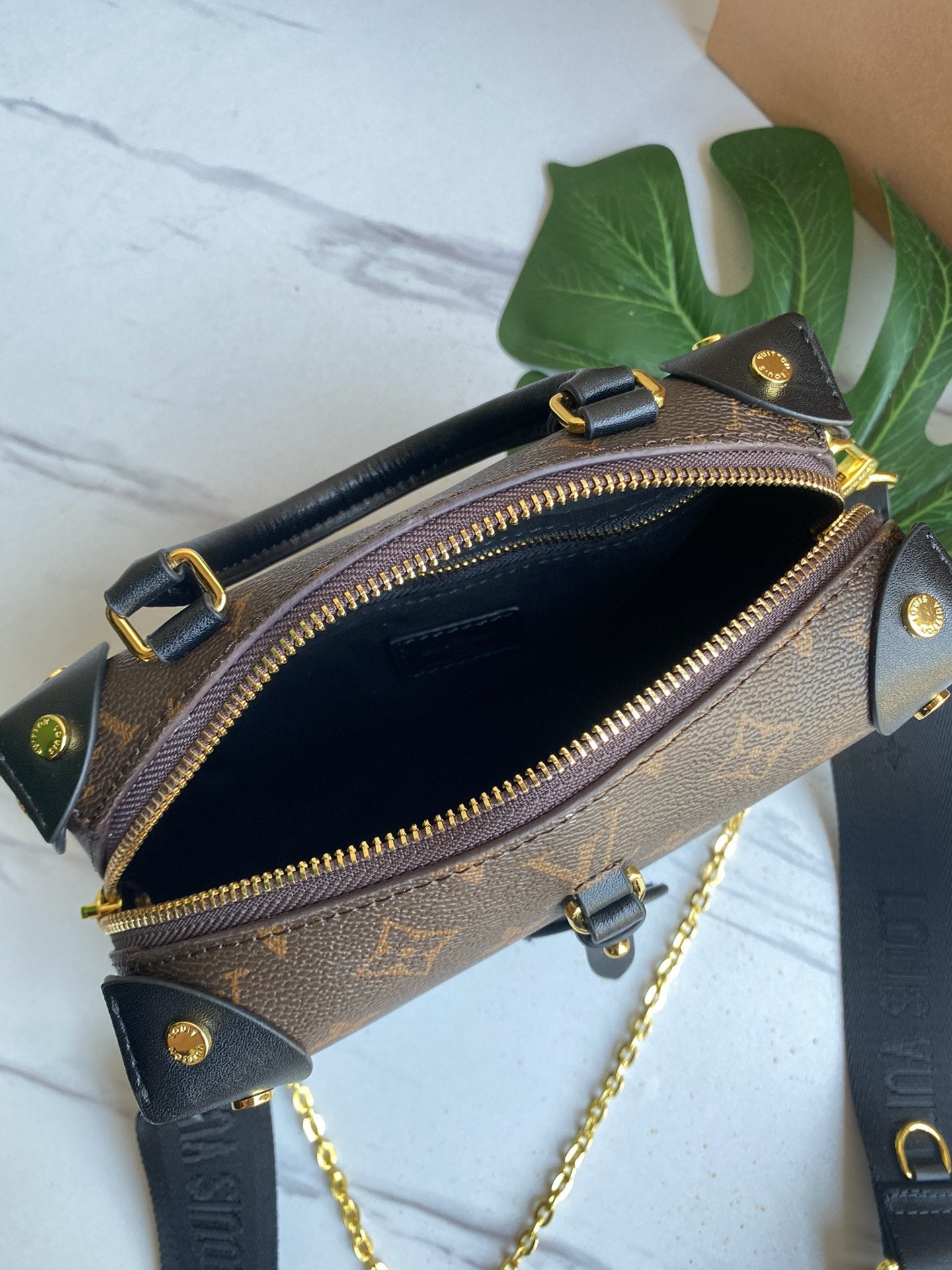 EN - New Arrival Bags LUV 107