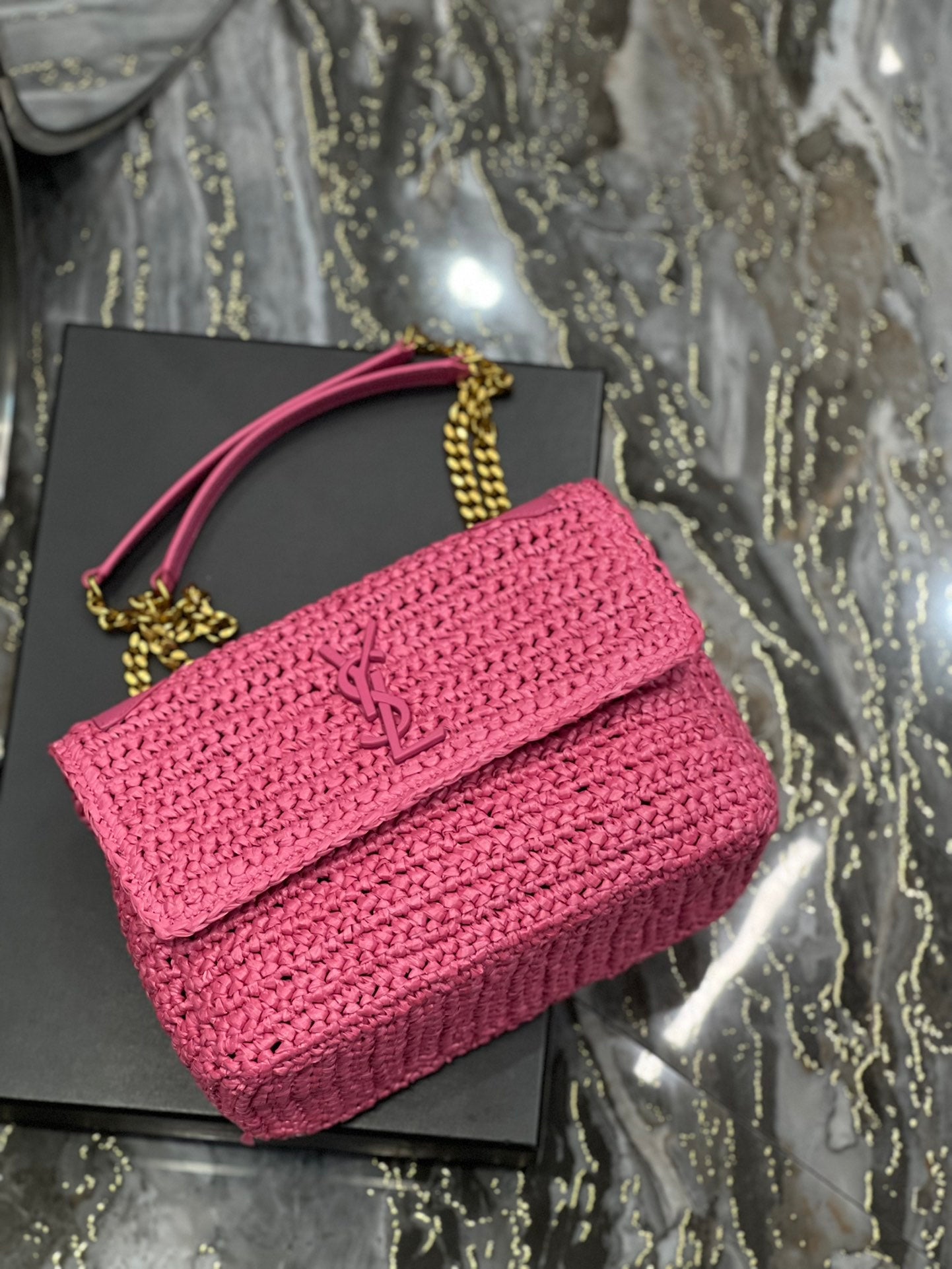 GLAMI Niki MeGLAMIum Chain Bag In Rafia For Women 11in/28cm Pink YSL