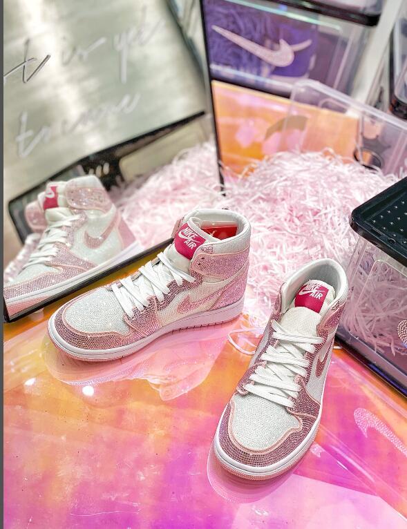 SAMC - NKE Shoes - 1688