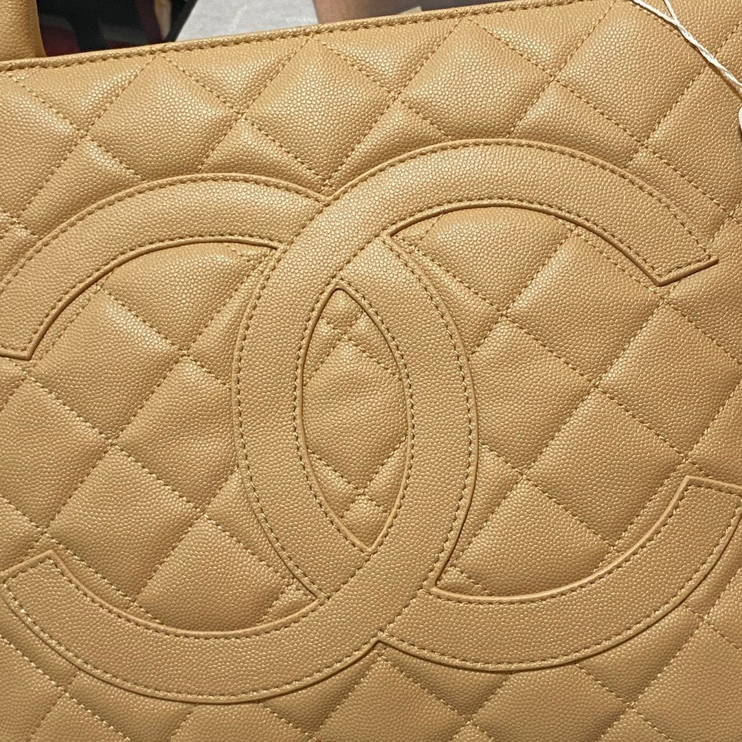 CHLMedallion Tote Gold Hardware Caviar Yellow For Women Handbags, Shoulder Bags 15.6in/32cm