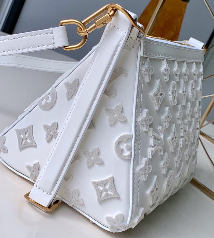 SAMC - LOV Bags - 2910