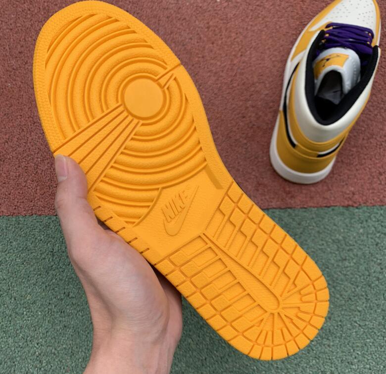 SAMC - NKE Shoes - 1488