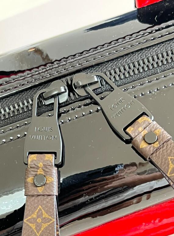 SAMC - LOV Bags - 1607