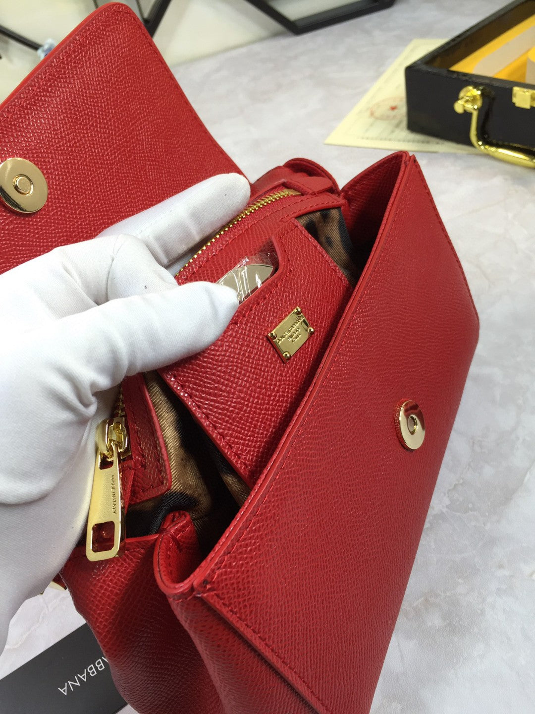 GLAMI MeGLAMIum Sicily Handbag In Dauphine Red For Women 10.2in/26cm GLAMI GLAMI4347A100180303