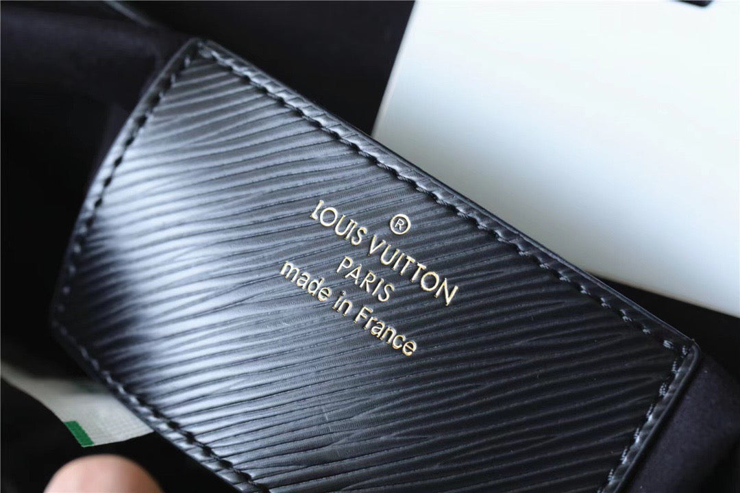 LV Twist MM Epi Black For Women, WomenÃ¢â‚¬â„¢s Bags, Shoulder And Crossbody Bags 9.1in/23cm LV M59887