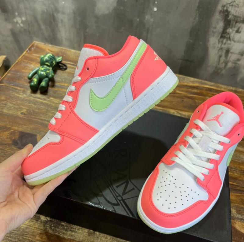 SAMC - NKE Shoes - 371
