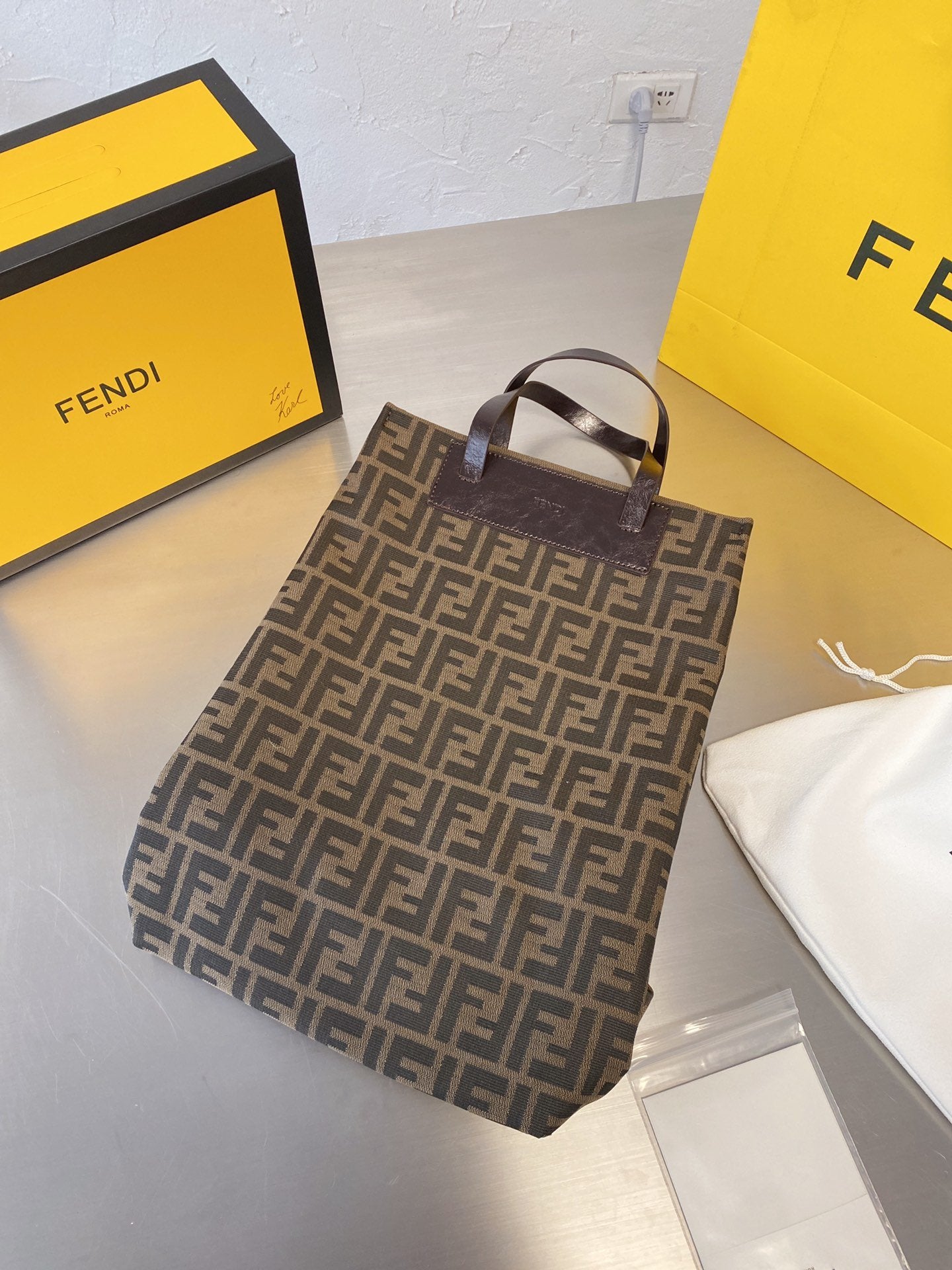 EN - NEW Arrival Bags FEI 142