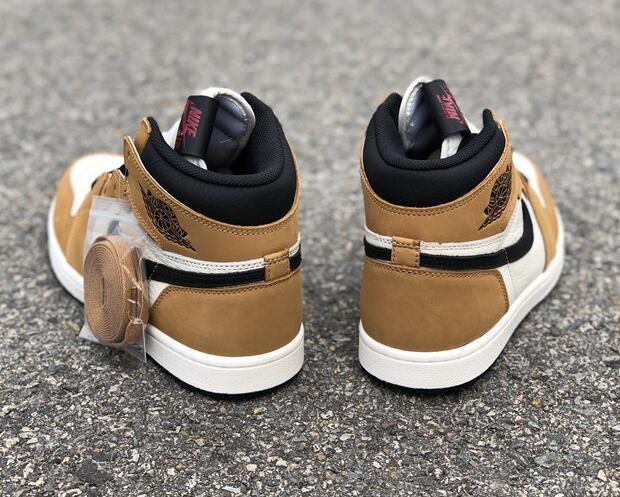 SAMC - NKE Shoes - 1437
