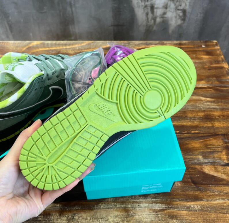 SAMC - NKE Shoes - 386