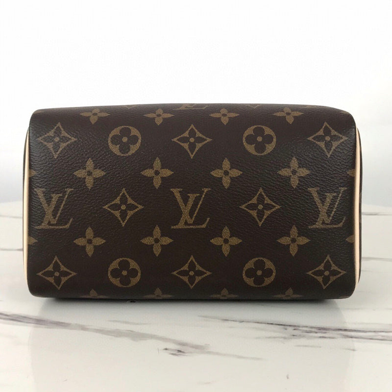 LOV2 Bags - Luxurious Bags  1107