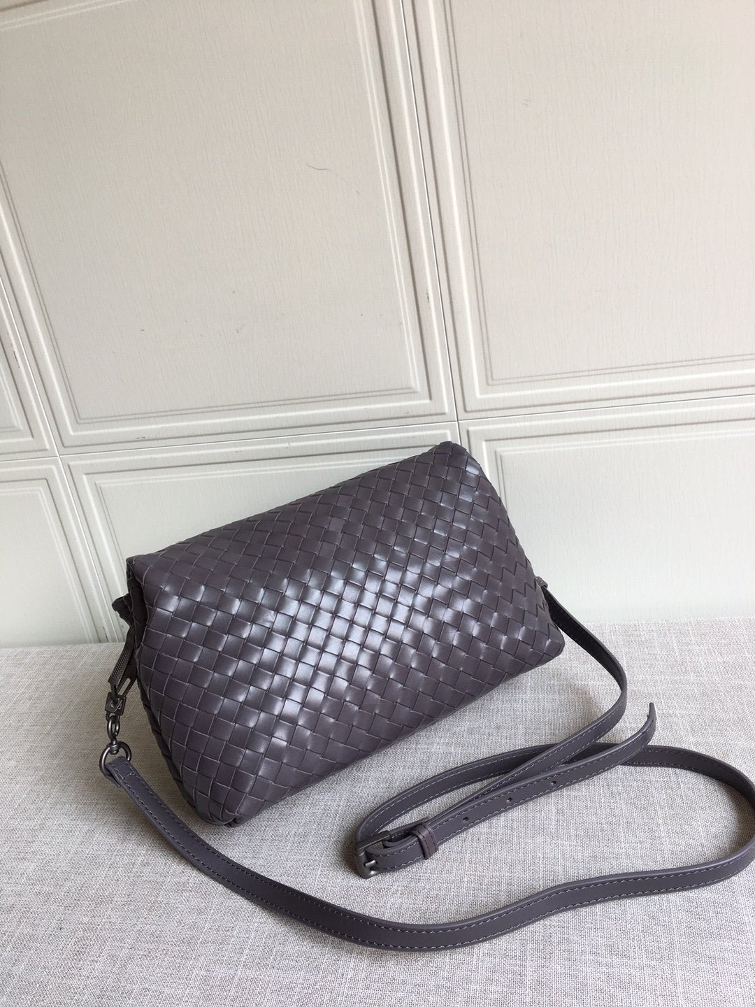 GLAMI Classic Intrecciato Dark Brown, For Women, WomenÃ¢â‚¬â„¢s Bags 8.9in/22.5cm