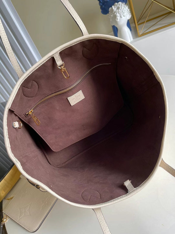LOV2 Bags - Luxurious Bags  2530