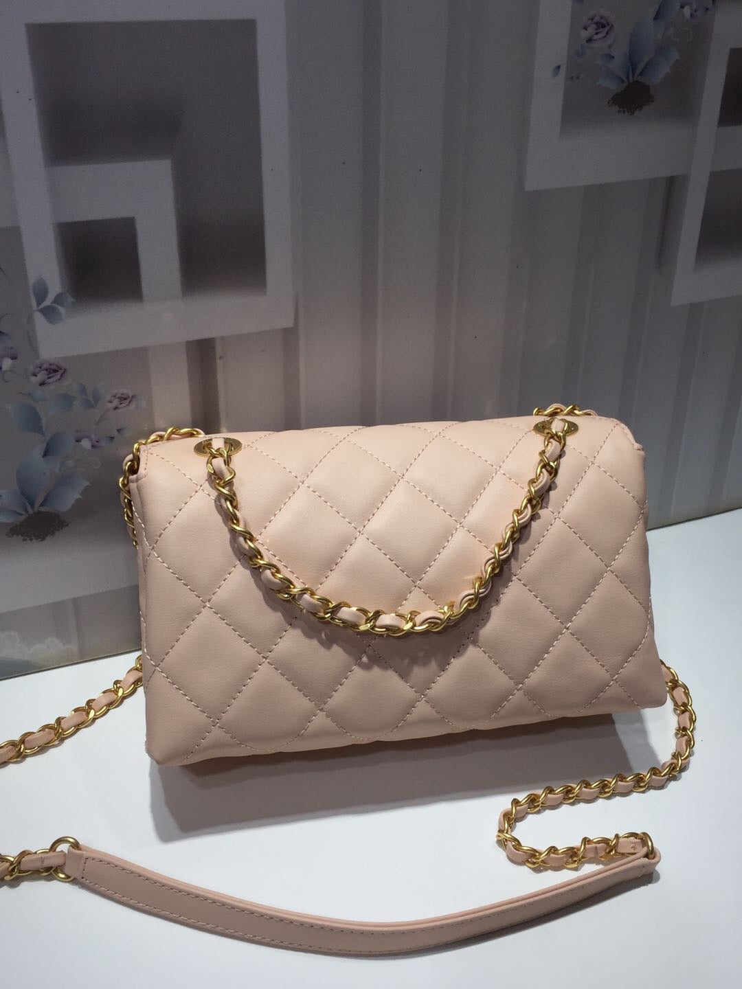 CHLFront Logo Small GlamIap Bag Gold Hardware Creme For Women Handbags, Shoulder Bags 8.2in/21cm AS1490