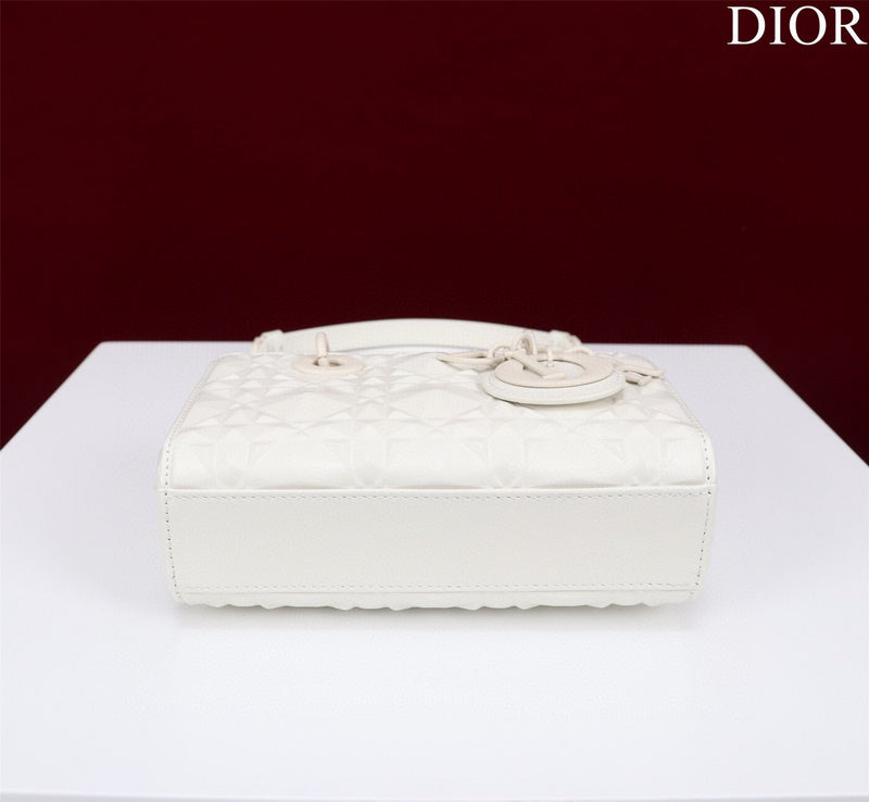 ELE - Dir Bags - 1673