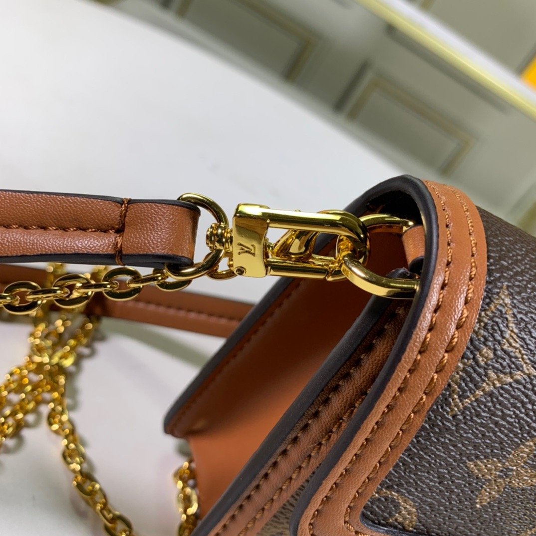 EN - New Arrival Bags LUV 037